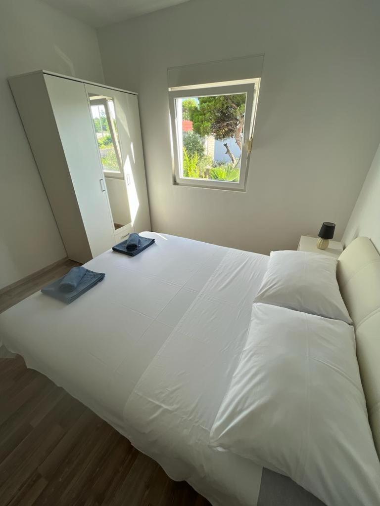 Apartman Sunset Ražanac Buitenkant foto