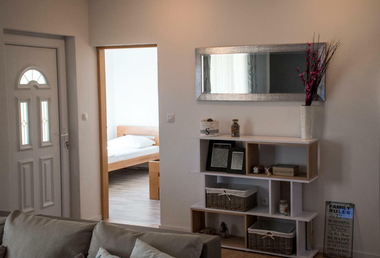 Apartman Sunset Ražanac Buitenkant foto